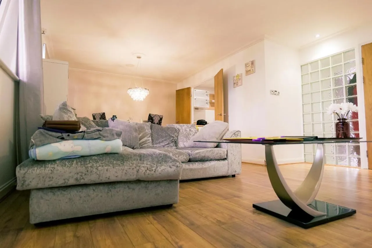 Stunning 2-Bedroom Apartment In Cardiff Bay W/Gym Regno Unito
